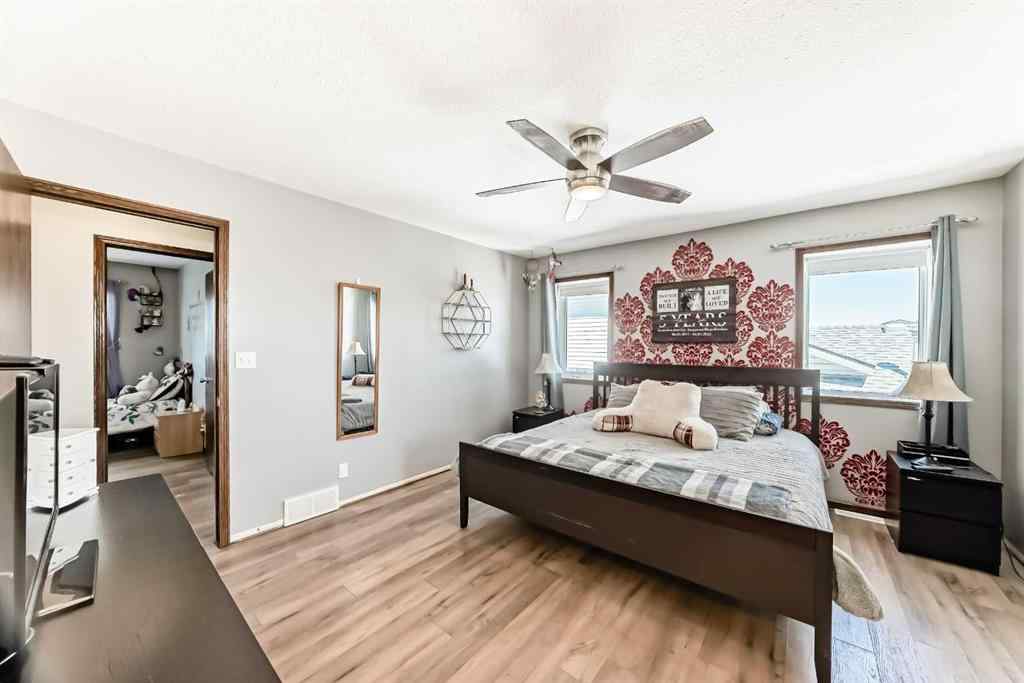 MLS&reg; # A2270093 - 283 Highland Circle  in Hillview Estates Strathmore, Residential Open Houses