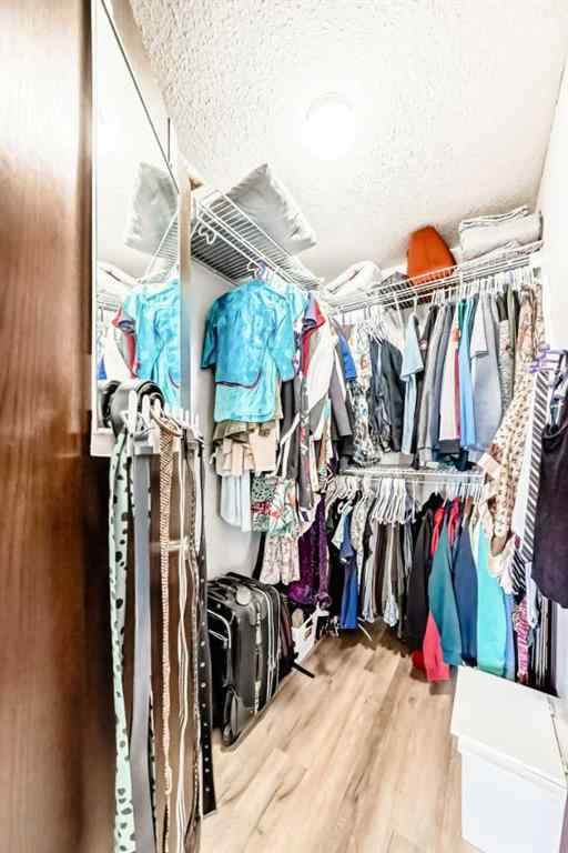 MLS&reg; # A2270093 - 283 Highland Circle  in Hillview Estates Strathmore, Residential Open Houses