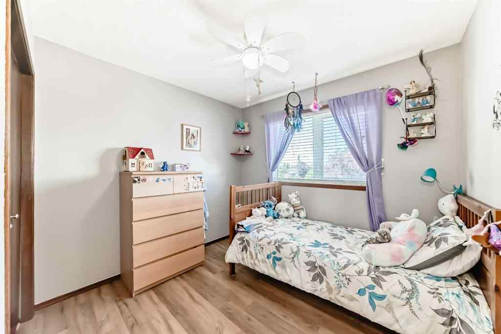 MLS&reg; # A2270093 - 283 Highland Circle  in Hillview Estates Strathmore, Residential Open Houses