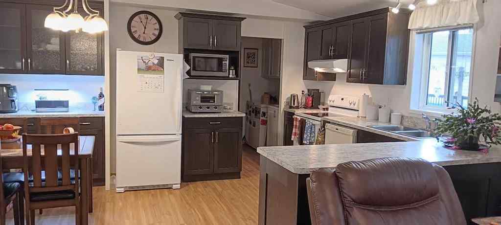 MLS&reg; # A2270102 - 2921 29 Street S in Parkbridge Estates Lethbridge, Mobile Open Houses