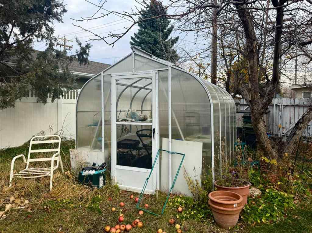 MLS&reg; # A2270104 - 2231 19 Street S in Agnes Davidson Lethbridge, Residential Open Houses