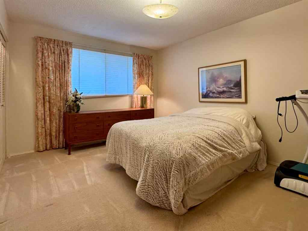 MLS&reg; # A2270104 - 2231 19 Street S in Agnes Davidson Lethbridge, Residential Open Houses