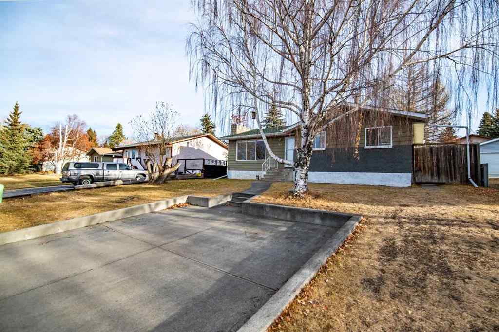 MLS&reg; # A2270108 - 93 Westview Drive  in Lakeview Heights Sylvan Lake, Residential Open Houses