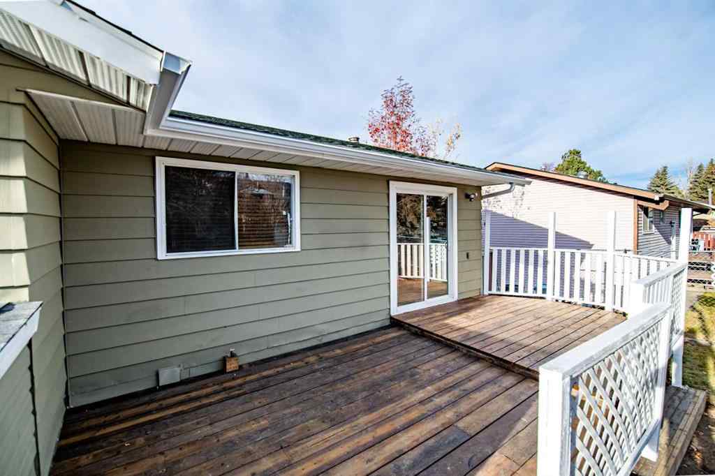 MLS&reg; # A2270108 - 93 Westview Drive  in Lakeview Heights Sylvan Lake, Residential Open Houses