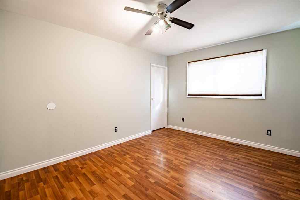 MLS&reg; # A2270108 - 93 Westview Drive  in Lakeview Heights Sylvan Lake, Residential Open Houses