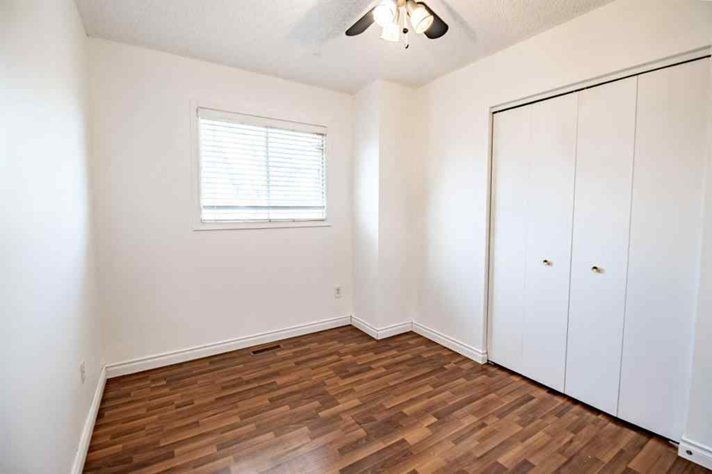 MLS&reg; # A2270108 - 93 Westview Drive  in Lakeview Heights Sylvan Lake, Residential Open Houses