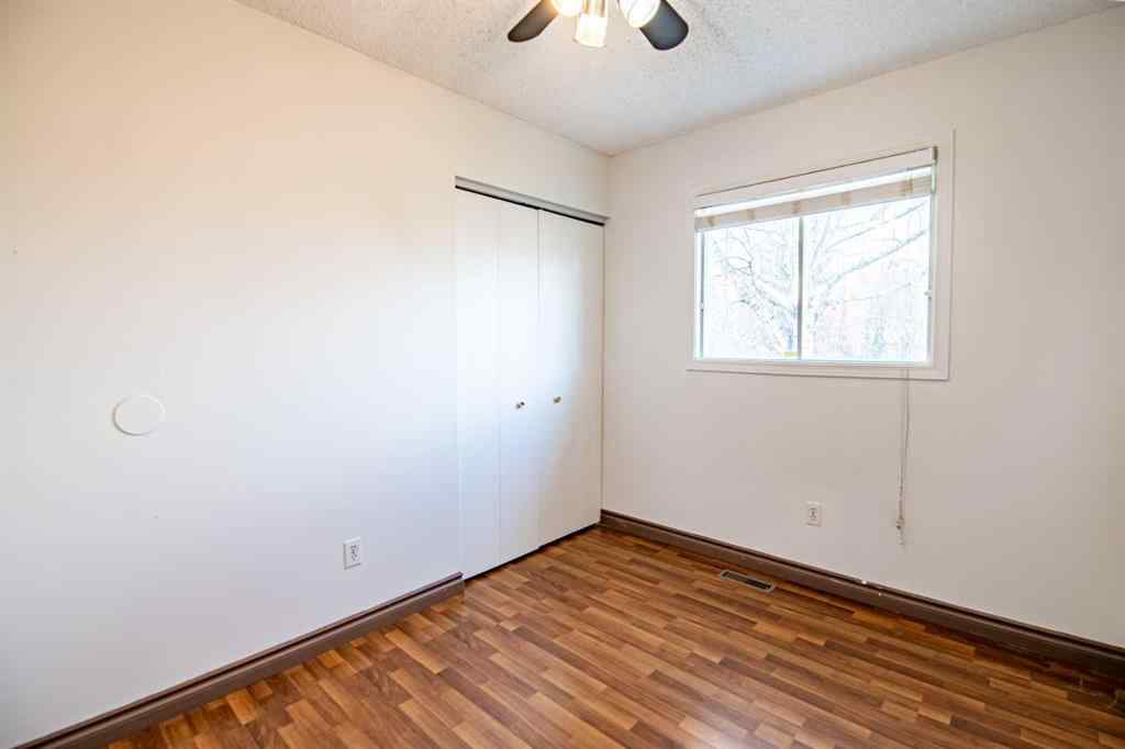 MLS&reg; # A2270108 - 93 Westview Drive  in Lakeview Heights Sylvan Lake, Residential Open Houses