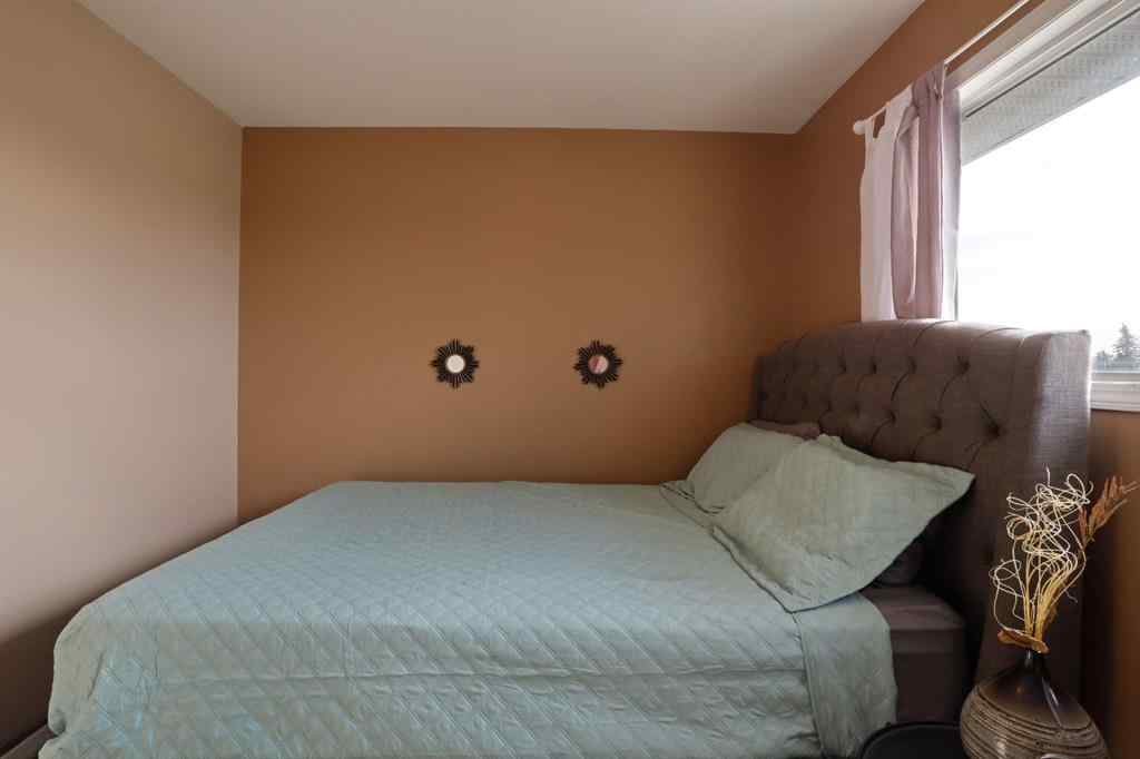 MLS&reg; # A2270112 - 1120 2 Avenue E in Ingram Park Brooks, Residential Open Houses