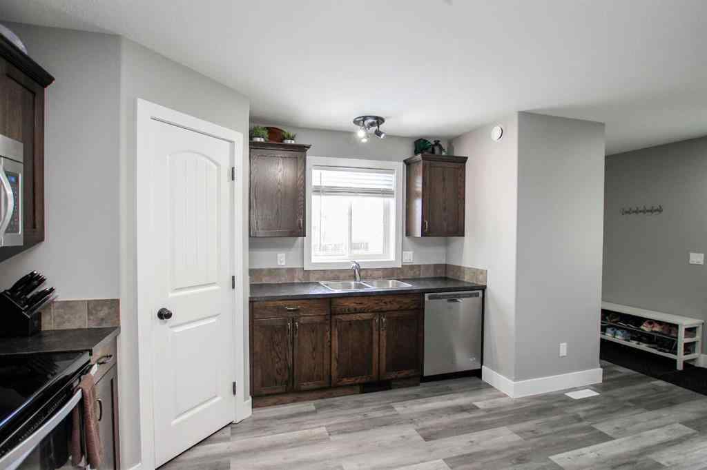 MLS&reg; # A2270114 - 11 Fawn Meadows Drive  in Fawn Meadows Delburne, Residential Open Houses