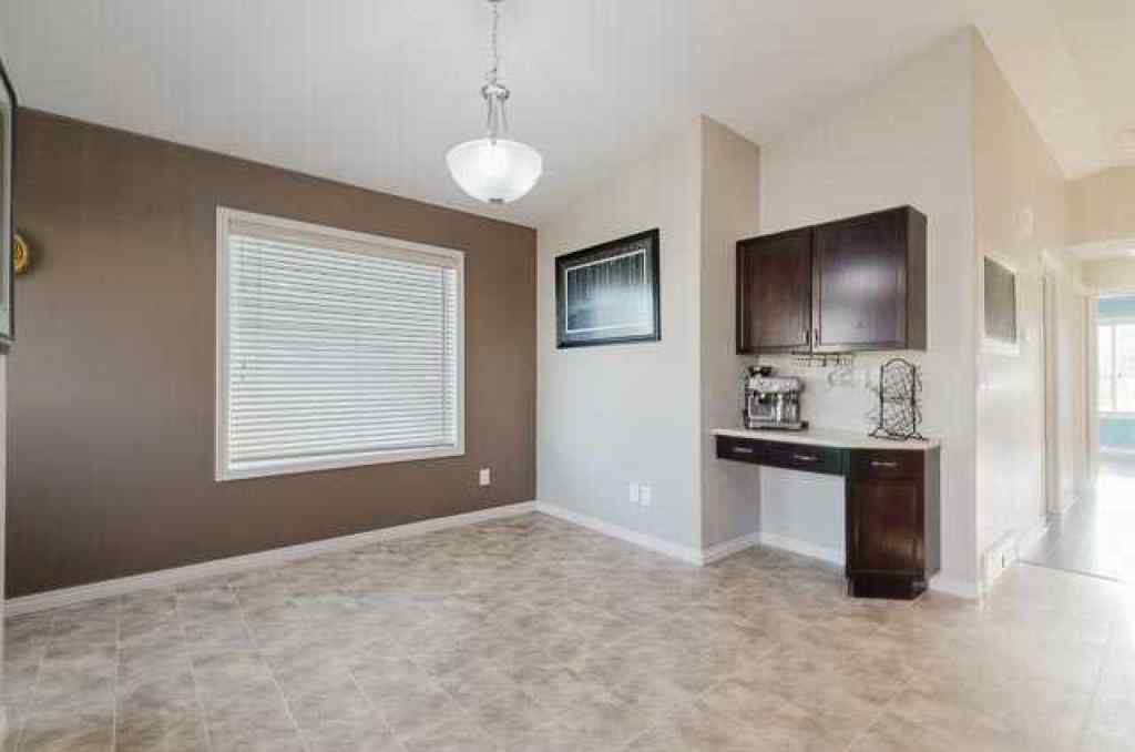 MLS&reg; # A2270115 - 8610- 102A Ave   in Crystal Landing Grande Prairie, Residential Open Houses