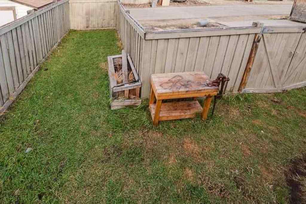 MLS&reg; # A2270115 - 8610- 102A Ave   in Crystal Landing Grande Prairie, Residential Open Houses