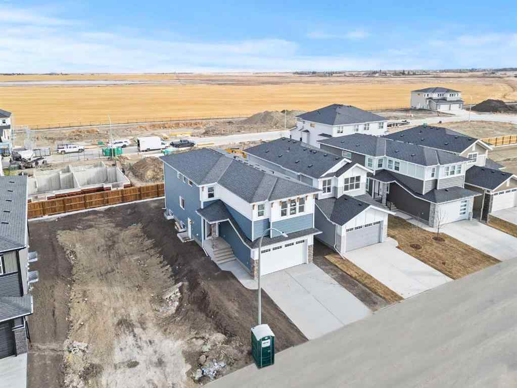 MLS® A2270119 - 303 Kinniburgh Loop  in Kinniburgh South Chestermere, Residential