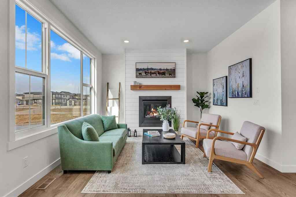 MLS® A2270119 - 303 Kinniburgh Loop  in Kinniburgh South Chestermere, Residential