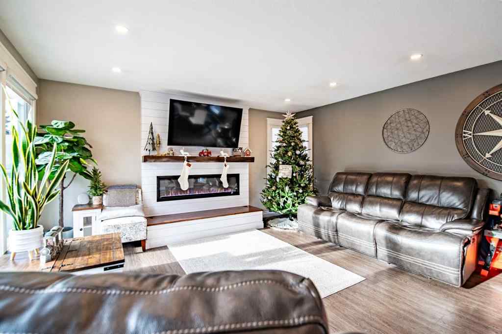 MLS&reg; # A2270131 - 89 Selkirk Boulevard  in Sunnybrook Red Deer, Residential Open Houses
