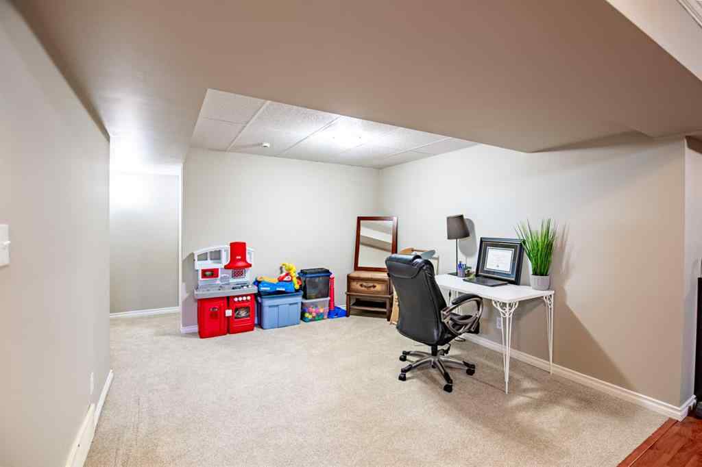 MLS&reg; # A2270131 - 89 Selkirk Boulevard  in Sunnybrook Red Deer, Residential Open Houses