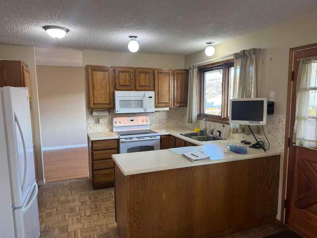 MLS&reg; # A2270132 - 7305 96 Street  in North End Peace River, Residential Open Houses