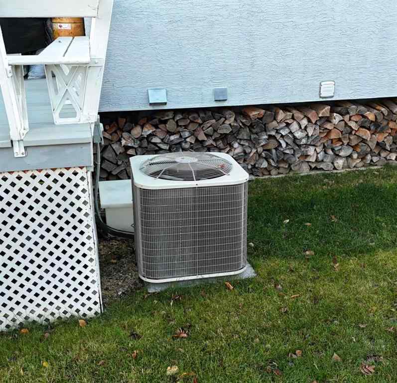 MLS&reg; # A2270143 - 6102 11 Avenue  in Edson Edson, Residential Open Houses