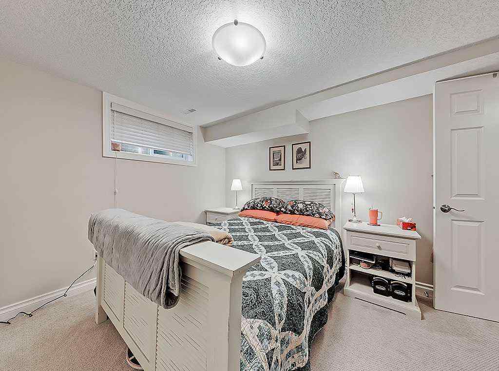 MLS&reg; # A2270146 - 405 6 Avenue SW in Central High River High River, Residential Open Houses