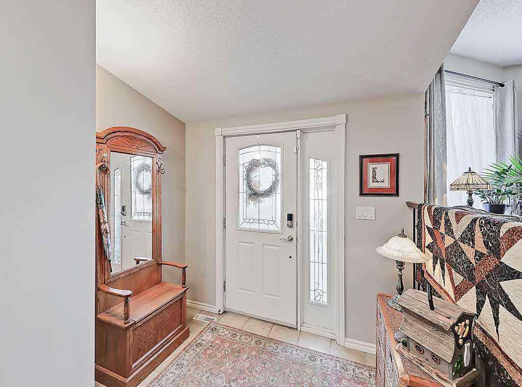 MLS&reg; # A2270146 - 405 6 Avenue SW in Central High River High River, Residential Open Houses