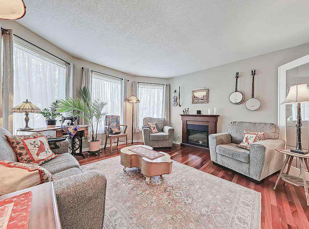 MLS&reg; # A2270146 - 405 6 Avenue SW in Central High River High River, Residential Open Houses