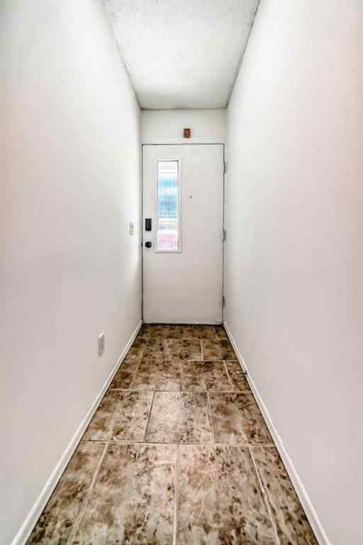 MLS&reg; # A2270147 - Unit #111 3015 51 Street SW in Glenbrook Calgary, Residential Open Houses