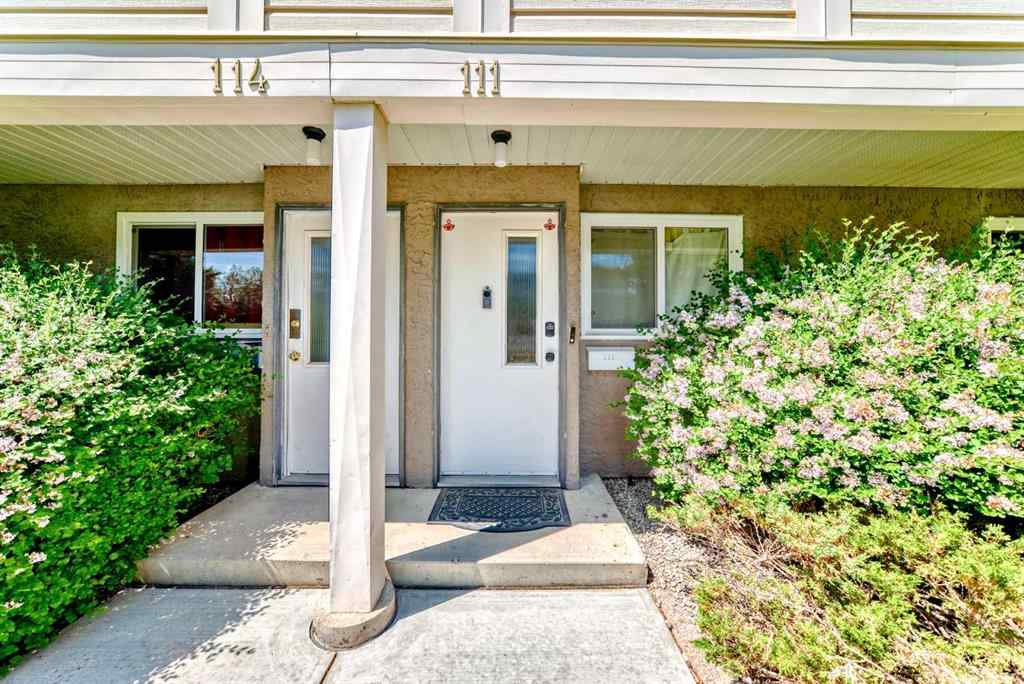 MLS&reg; # A2270147 - Unit #111 3015 51 Street SW in Glenbrook Calgary, Residential Open Houses