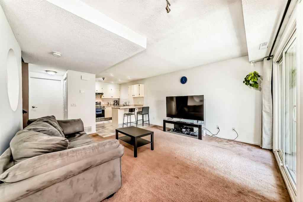 MLS&reg; # A2270147 - Unit #111 3015 51 Street SW in Glenbrook Calgary, Residential Open Houses