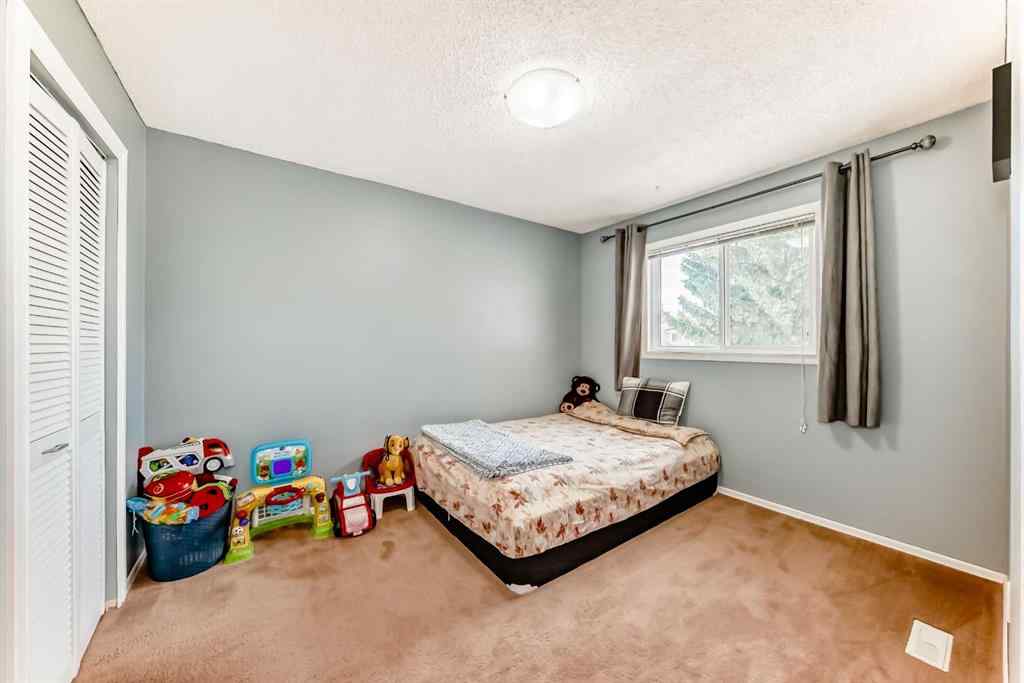 MLS&reg; # A2270147 - Unit #111 3015 51 Street SW in Glenbrook Calgary, Residential Open Houses