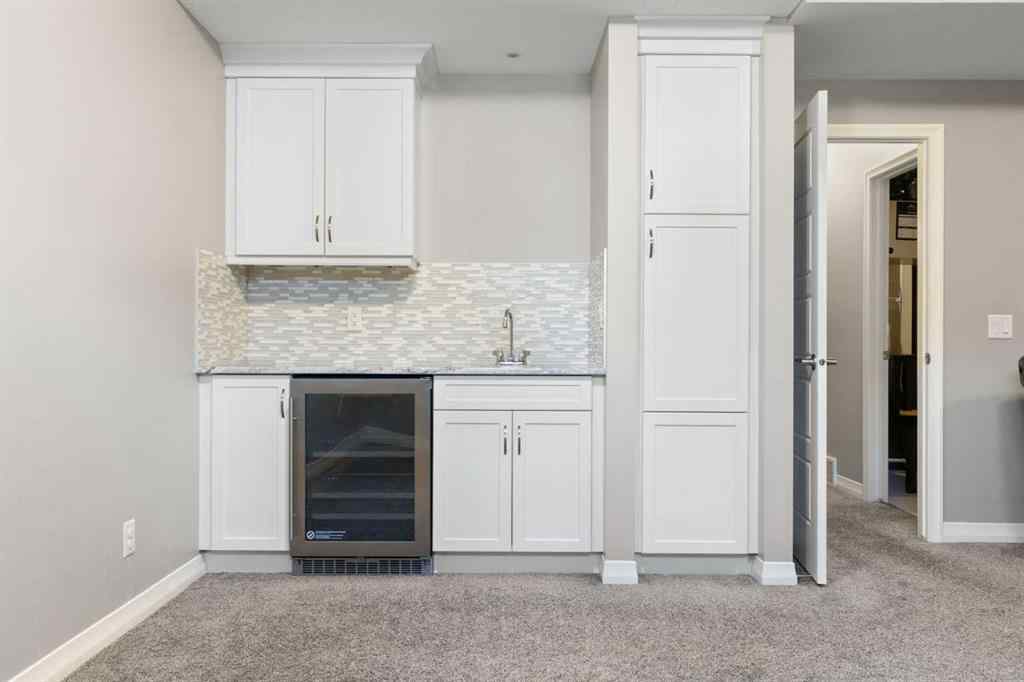 MLS&reg; # A2270149 - 132 Kingsbury Close SE in Kings Heights Airdrie, Residential Open Houses