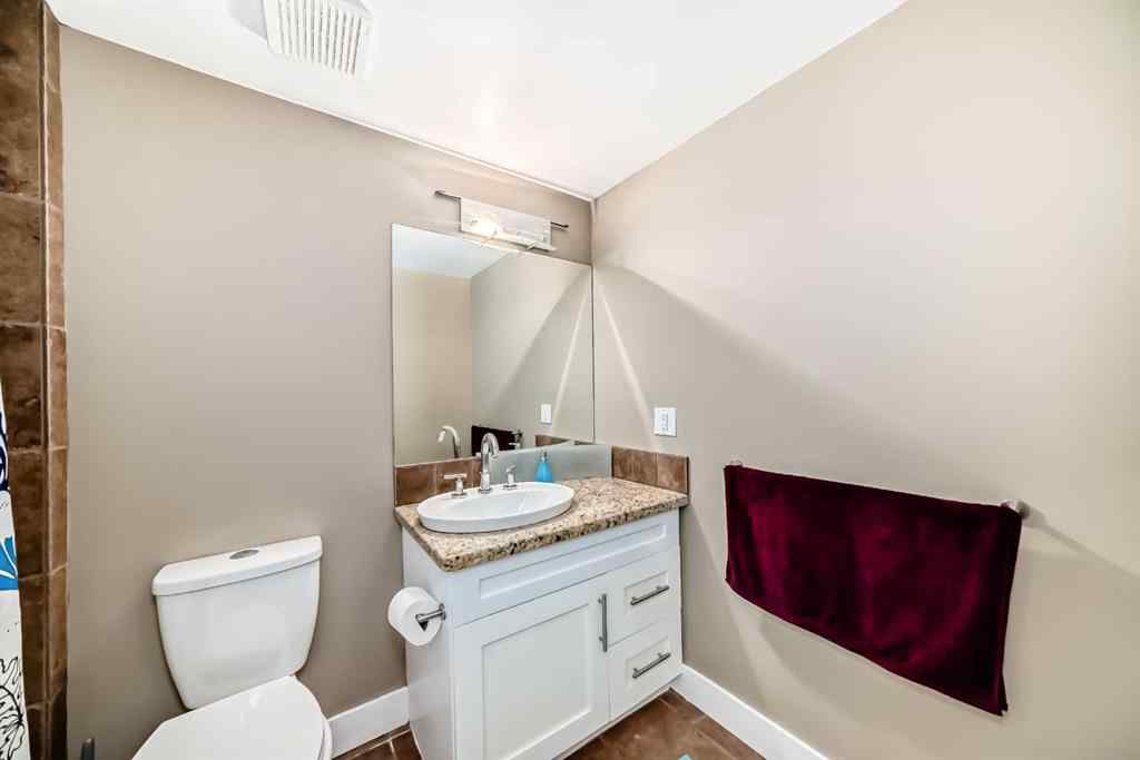 MLS® A2270161 - 36 Varsity Estates Court NW in Varsity Calgary, Residential