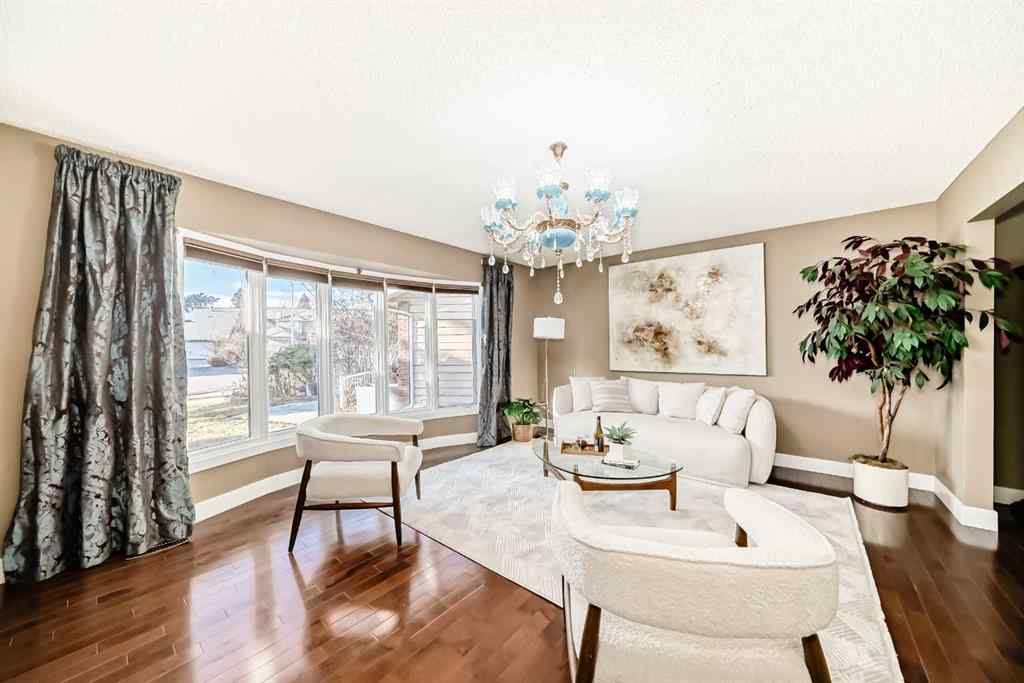 MLS® A2270161 - 36 Varsity Estates Court NW in Varsity Calgary, Residential
