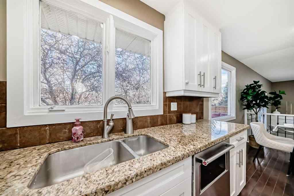 MLS® A2270161 - 36 Varsity Estates Court NW in Varsity Calgary, Residential