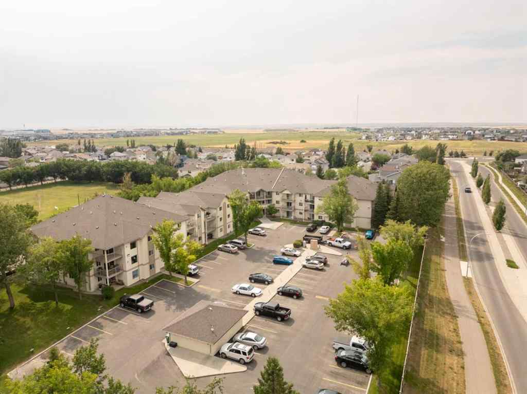 MLS&reg; # A2270165 - Unit #216 485 Red Crow Boulevard W in West Highlands Lethbridge, Residential Open Houses
