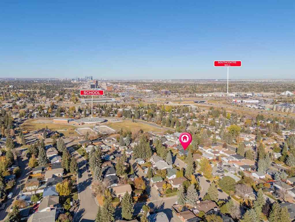 MLS® A2270166 - 827 Canaveral Crescent SW in Canyon Meadows Calgary, Residential