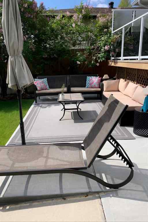 MLS® A2270166 - 827 Canaveral Crescent SW in Canyon Meadows Calgary, Residential