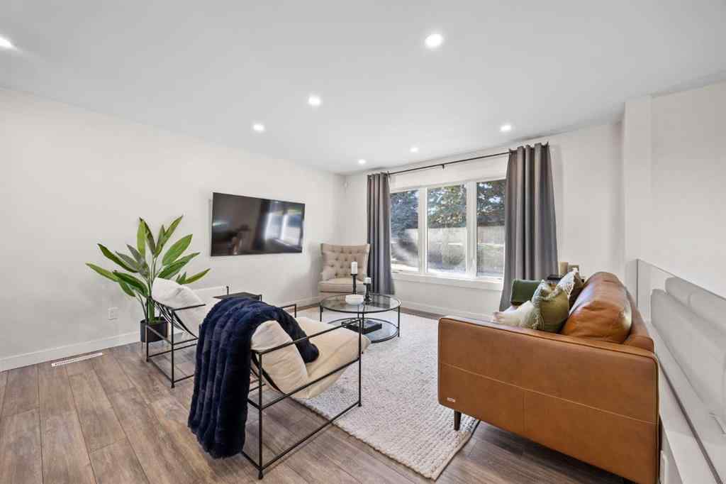 MLS® A2270166 - 827 Canaveral Crescent SW in Canyon Meadows Calgary, Residential