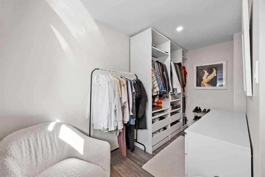 MLS® A2270166 - 827 Canaveral Crescent SW in Canyon Meadows Calgary, Residential