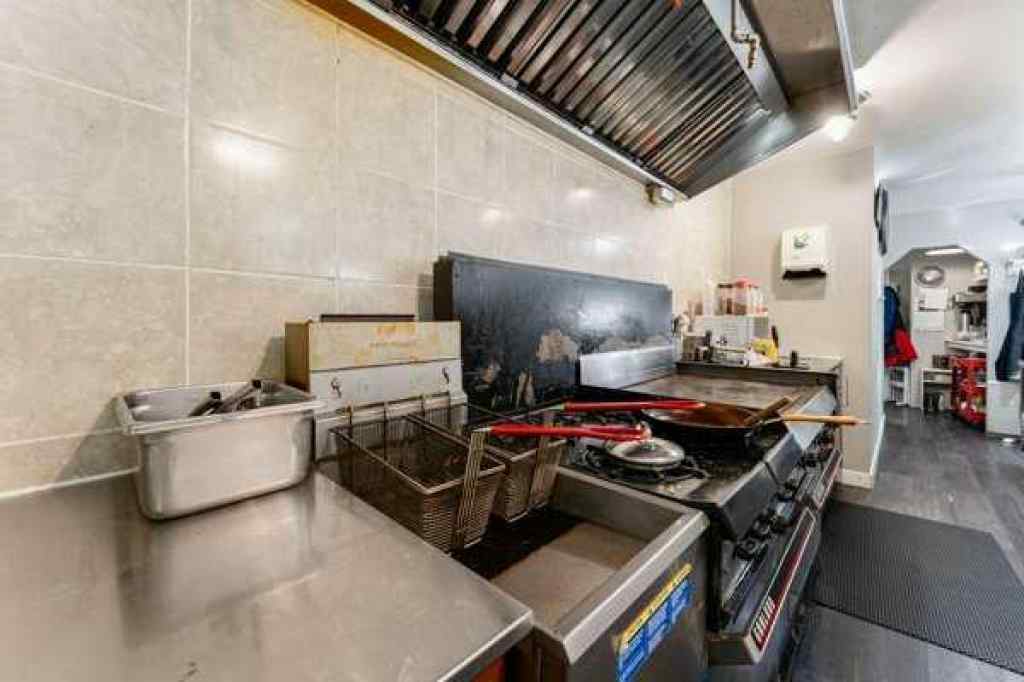 MLS&reg; # A2270174 - 111 1 Avenue S in NONE Coutts, Commercial Open Houses