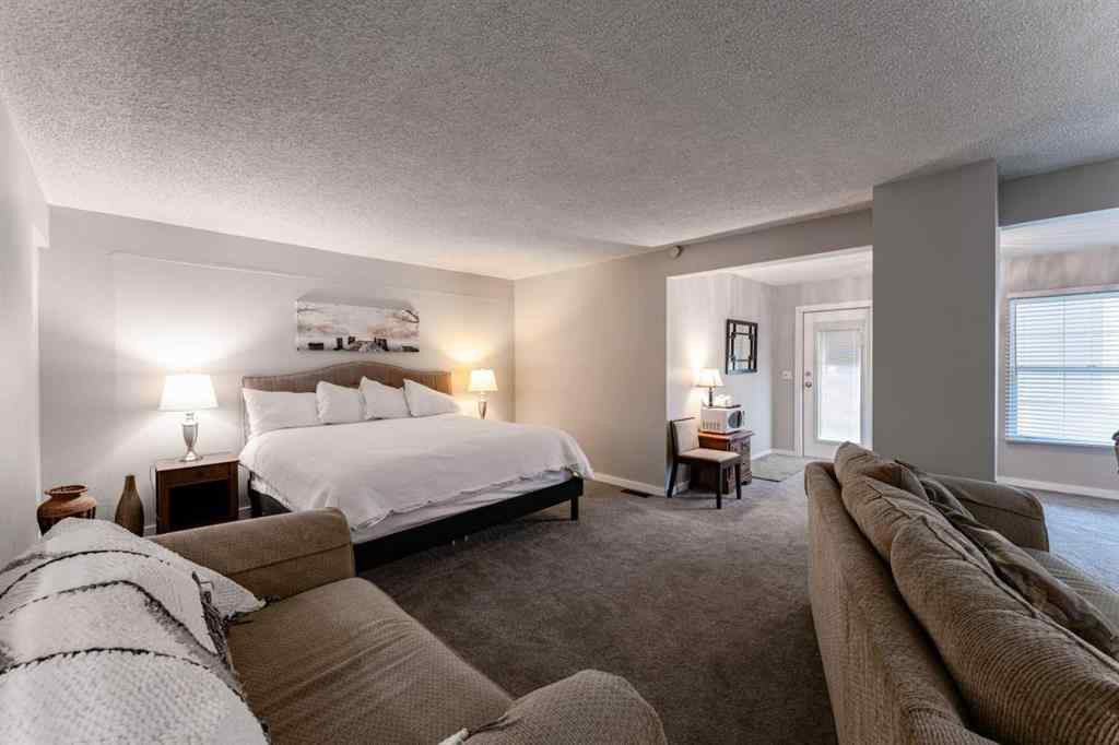 MLS&reg; # A2270174 - 111 1 Avenue S in NONE Coutts, Commercial Open Houses