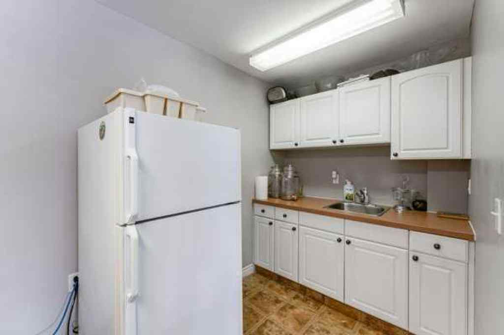 MLS&reg; # A2270174 - 111 1 Avenue S in NONE Coutts, Commercial Open Houses