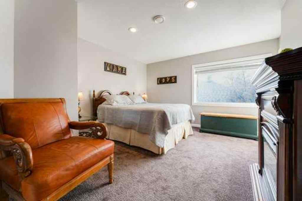 MLS&reg; # A2270174 - 111 1 Avenue S in NONE Coutts, Commercial Open Houses