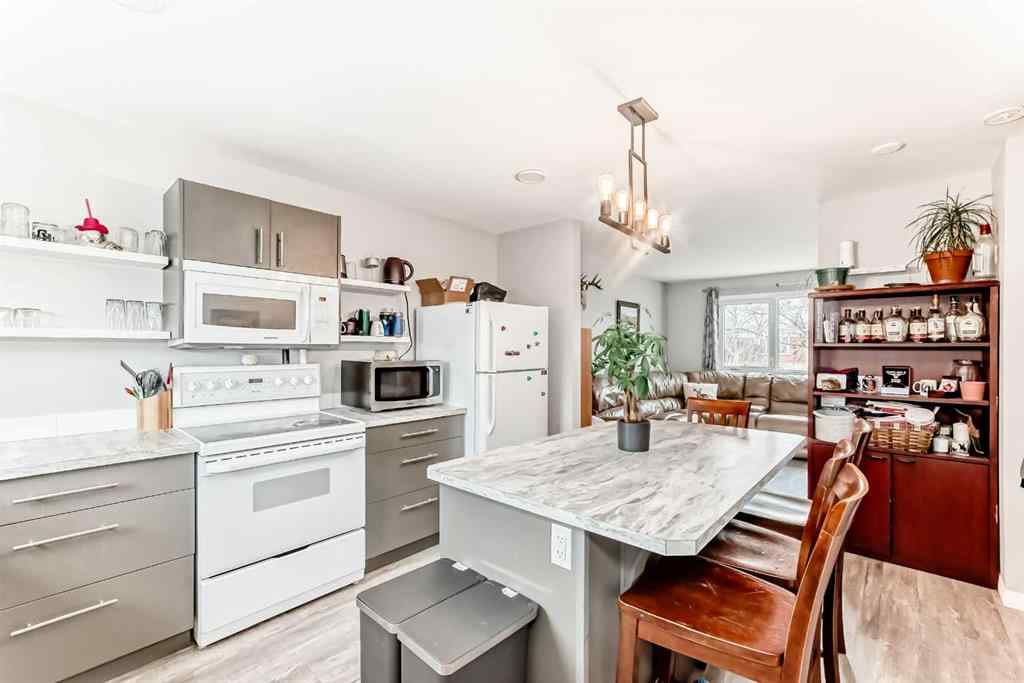 MLS&reg; # A2270184 - 1419 Lakemount Boulevard S in Redwood Lethbridge, Residential Open Houses