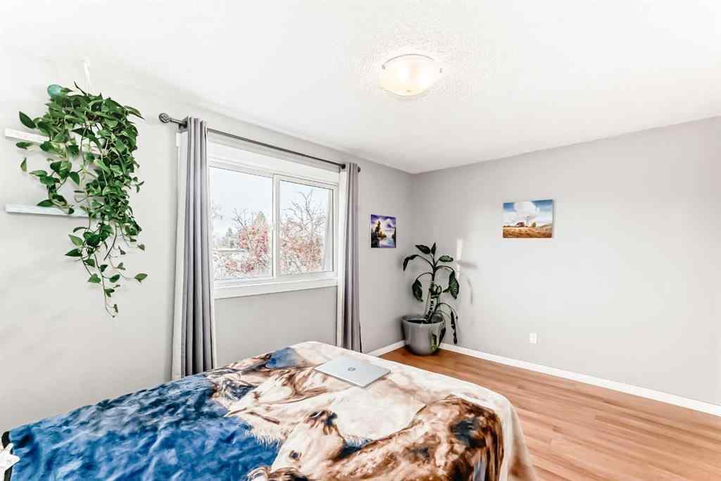 MLS&reg; # A2270184 - 1419 Lakemount Boulevard S in Redwood Lethbridge, Residential Open Houses