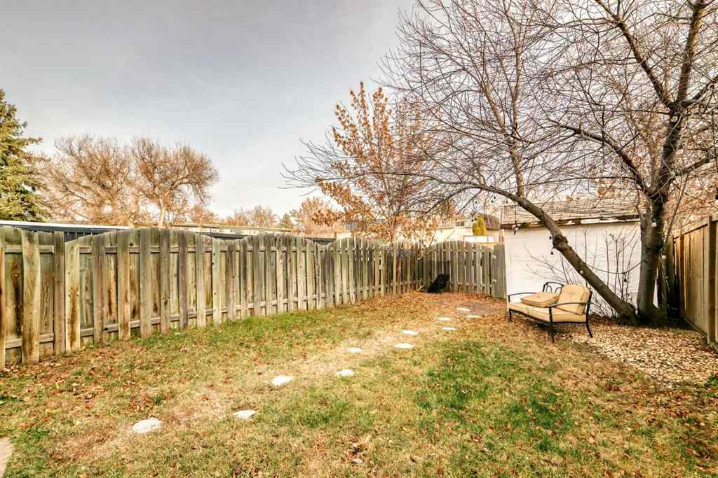 MLS&reg; # A2270184 - 1419 Lakemount Boulevard S in Redwood Lethbridge, Residential Open Houses