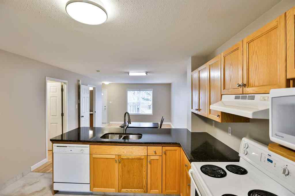 MLS&reg; # A2270185 - Unit #16 720 Heritage Boulevard W in Heritage Heights Lethbridge, Residential Open Houses