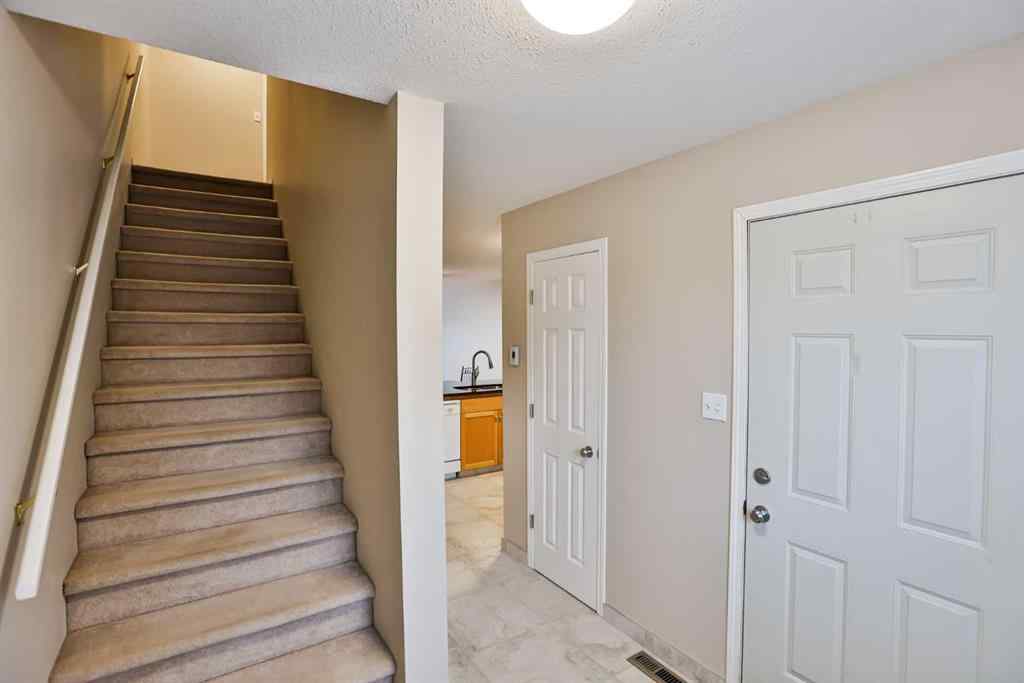 MLS&reg; # A2270185 - Unit #16 720 Heritage Boulevard W in Heritage Heights Lethbridge, Residential Open Houses