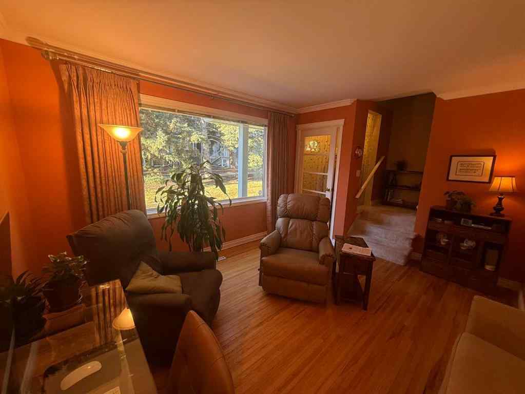 MLS® A2270190 - 522 Regal Park NE in Renfrew Calgary, Residential