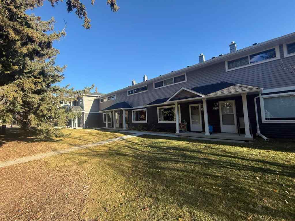 MLS® A2270190 - 522 Regal Park NE in Renfrew Calgary, Residential