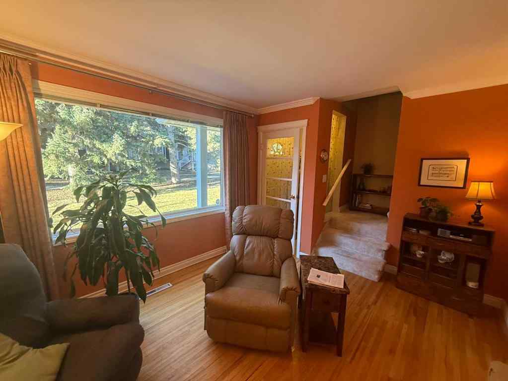 MLS® A2270190 - 522 Regal Park NE in Renfrew Calgary, Residential