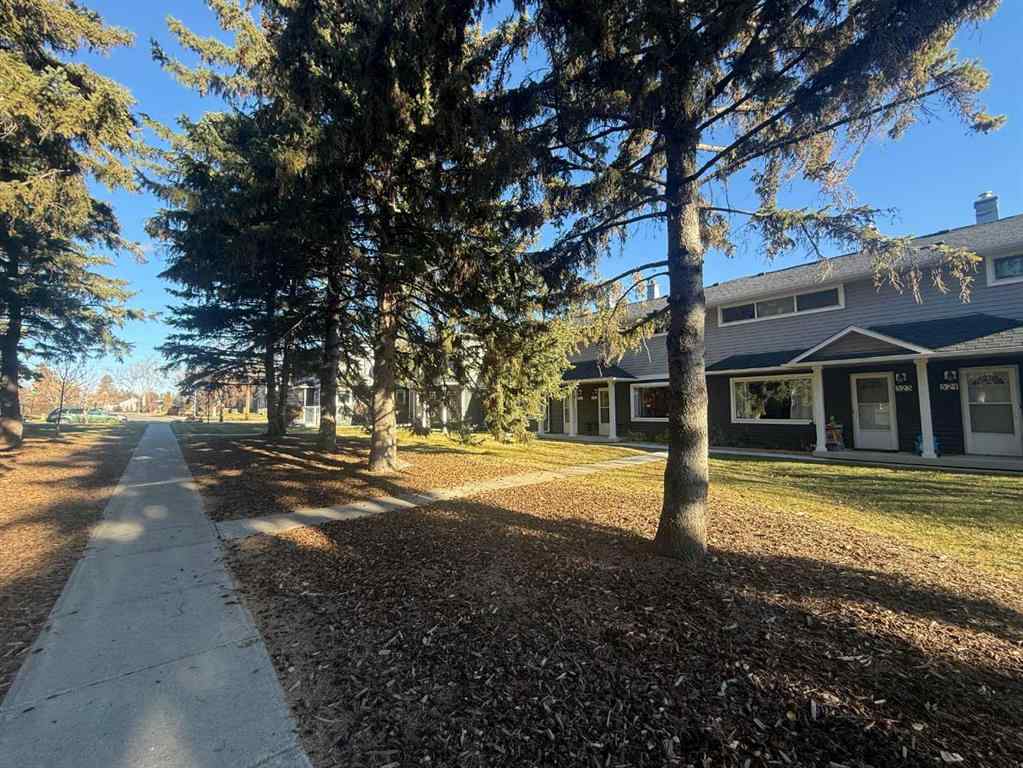 MLS® A2270190 - 522 Regal Park NE in Renfrew Calgary, Residential
